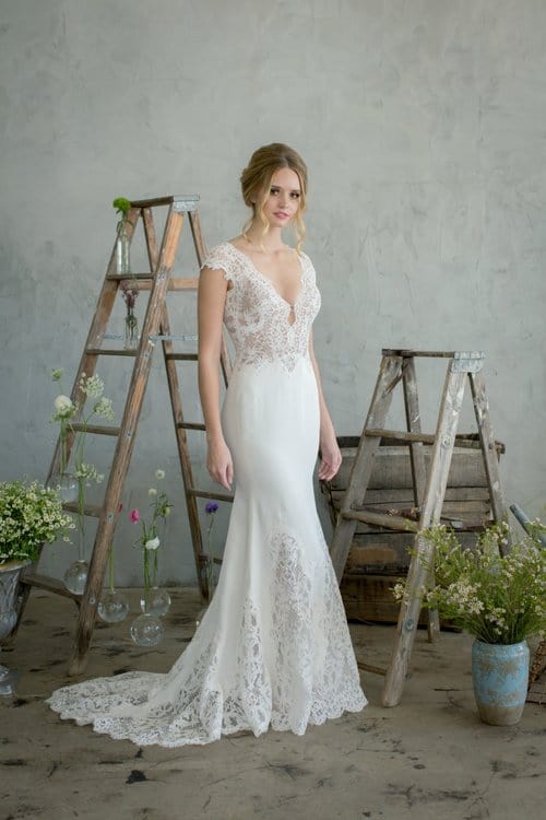 Crepe Wedding Dress, Backless Wedding Dress, Elegant Bridal Dress, Long  Sleeves Bridal Gown, Garden Wedding Outfit, Mermaid White Gown 