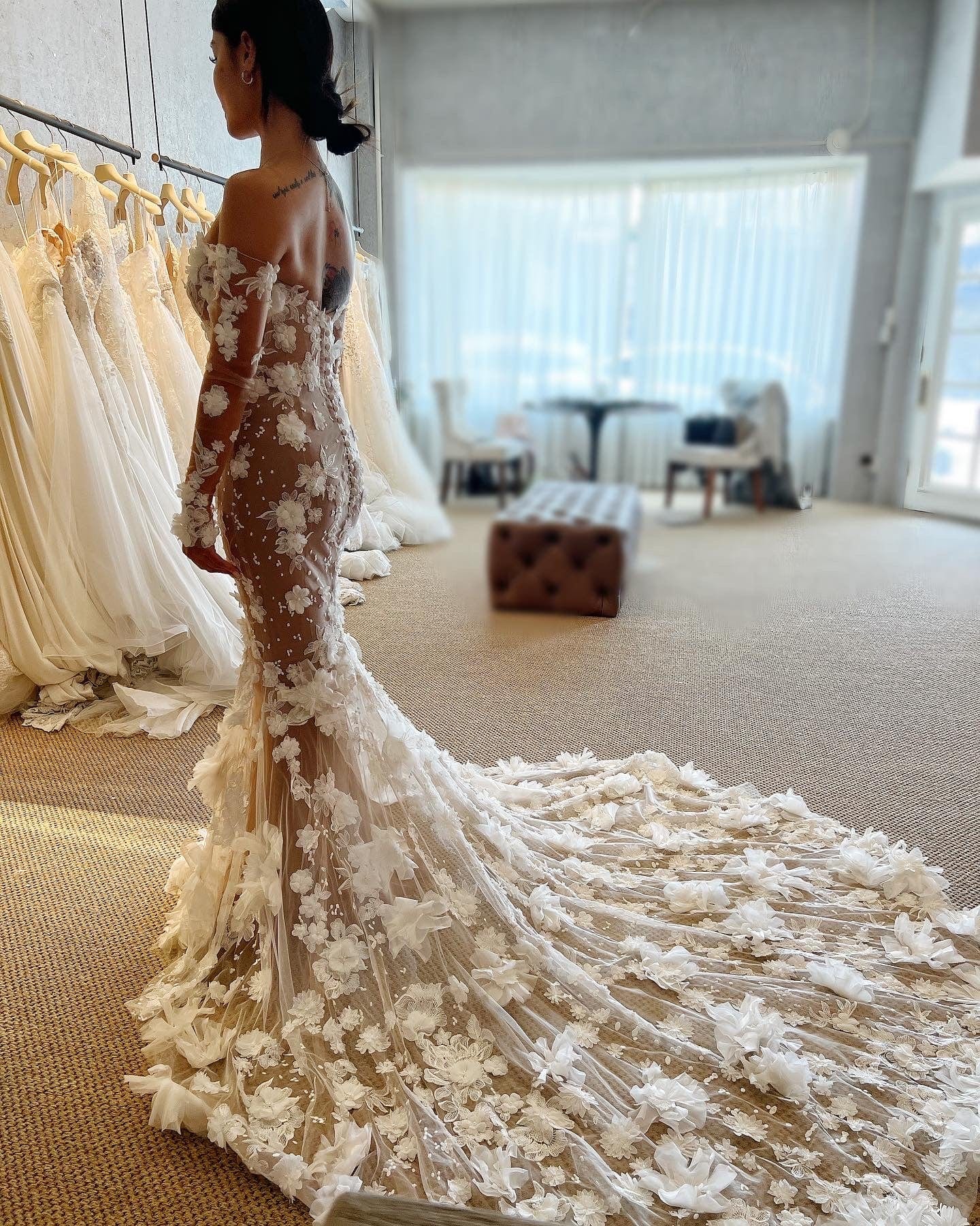 https://www.jinzabridal.com/cdn/shop/files/jinza-bridal-custom-tulle-3d-lace-mermaid-wedding-dress-long-sleeves-nude-43369914007825.jpg?v=1696148297&width=1440