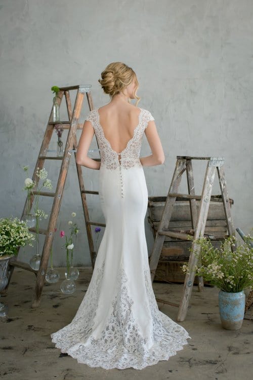 Crepe Wedding Dress, Backless Wedding Dress, Elegant Bridal Dress, Long  Sleeves Bridal Gown, Garden Wedding Outfit, Mermaid White Gown 